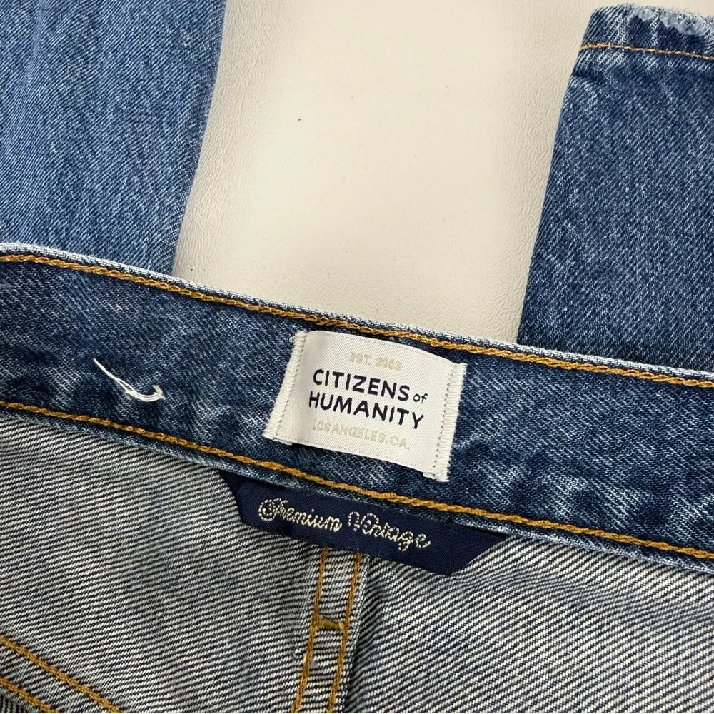 Citizens of Humanity Miro Relaxed Wide Leg Jeans in Pacifica - Picture 5 of 11